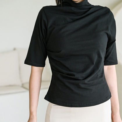클로젯나인르메 5부 셔링 반폴라 티셔츠(black)